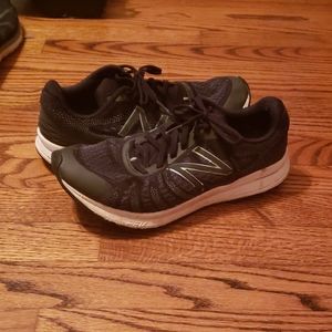 Mens new balance shoes